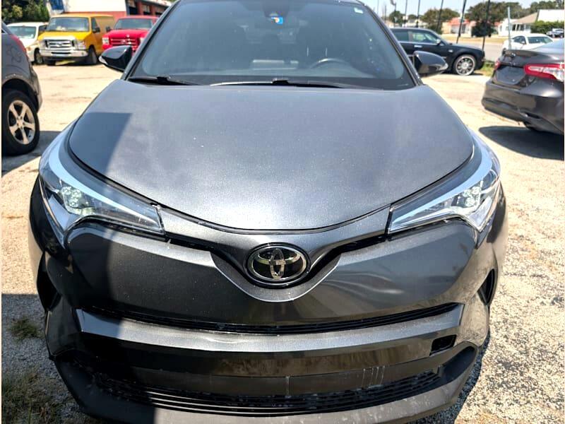 Toyota C-HR XLE 2018