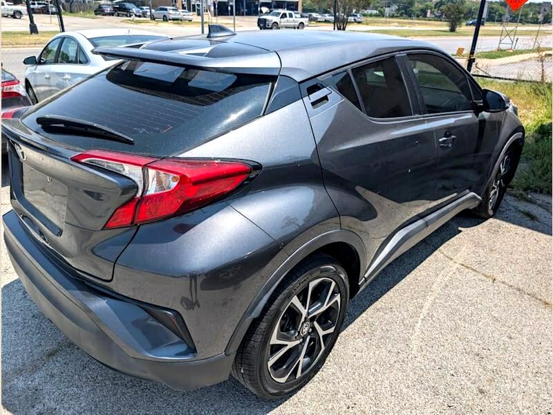 Toyota C-HR XLE 2018