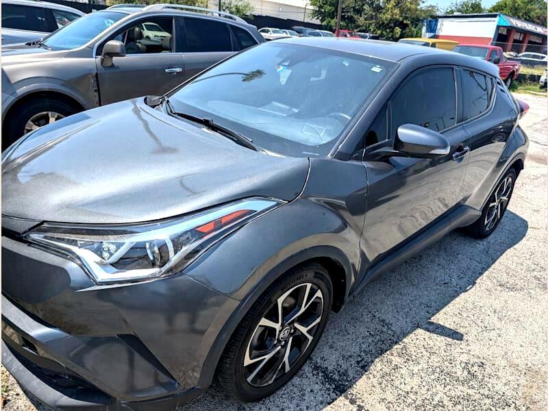 Toyota C-HR XLE 2018