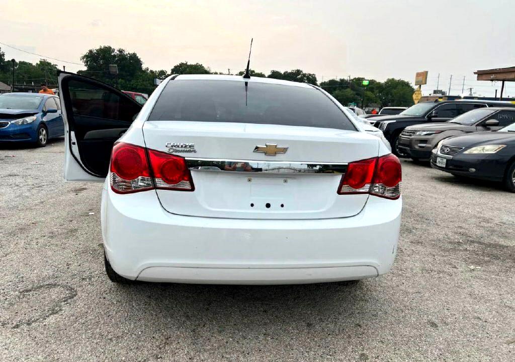 Chevrolet Cruze 2LS 2012