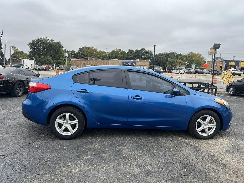 Nissan Versa 1.6 S 5M 2015