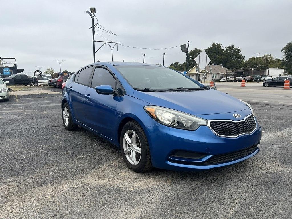 Nissan Versa 1.6 S 5M 2015