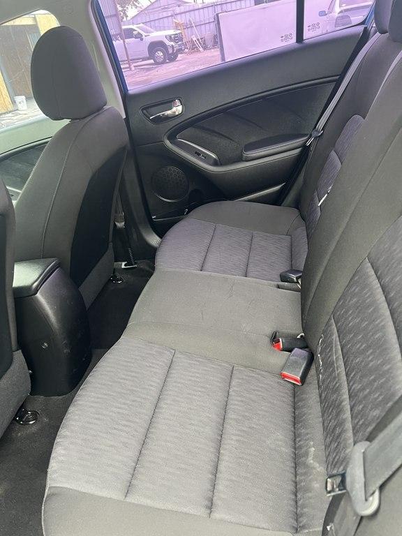 Nissan Versa 1.6 S 5M 2015