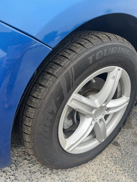 Nissan Versa 1.6 S 5M 2015