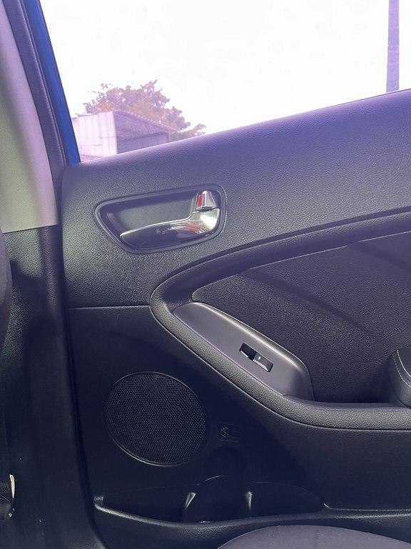 Nissan Versa 1.6 S 5M 2015