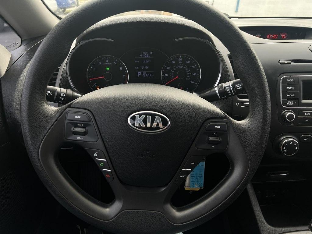 Nissan Versa 1.6 S 5M 2015