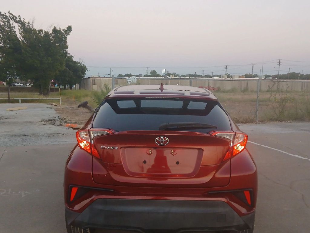 Toyota C-HR XLE 2018