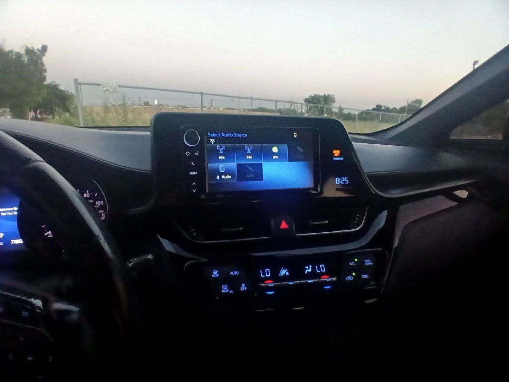 Toyota C-HR XLE 2018