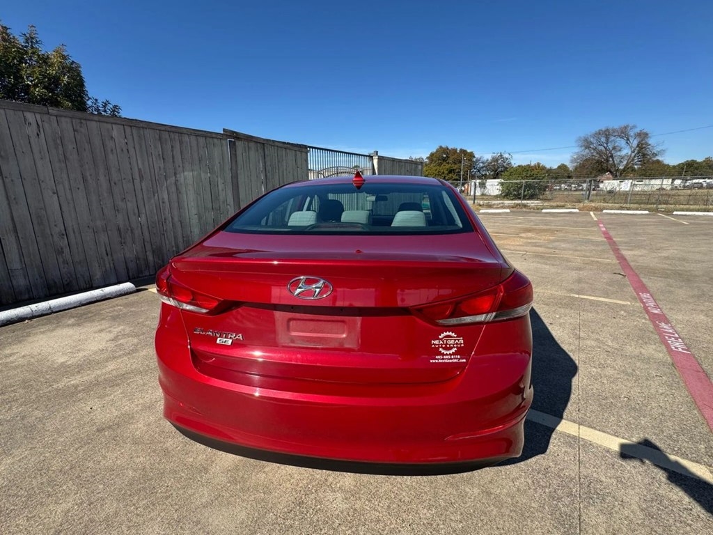 Hyundai Elantra SE 6AT 2017