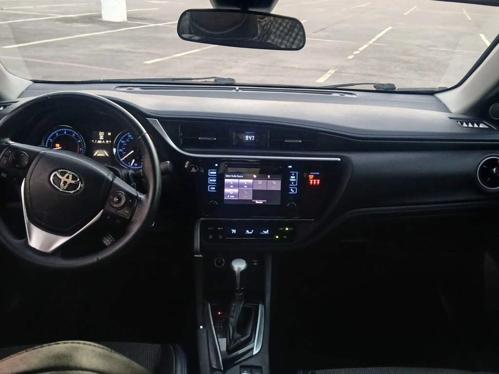 Toyota Corolla L CVT 2018