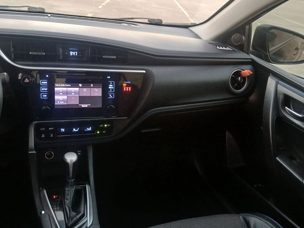 Toyota Corolla L CVT 2018