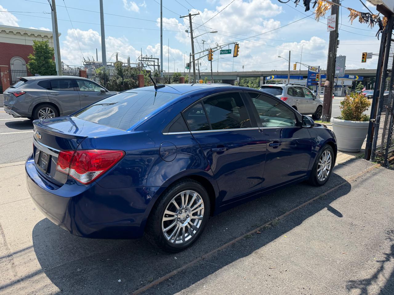 Chevrolet Cruze  2013
