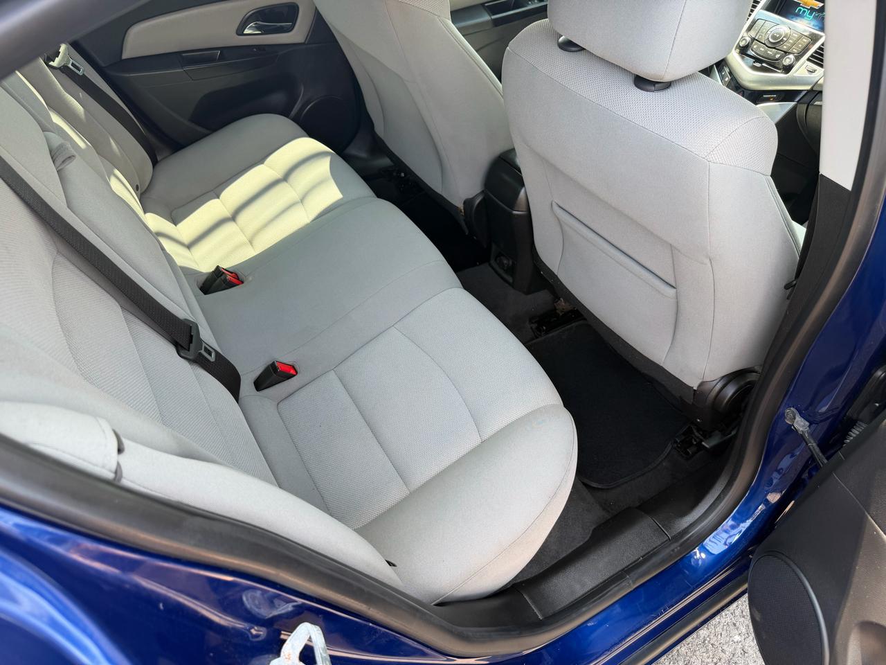 Chevrolet Cruze  2013
