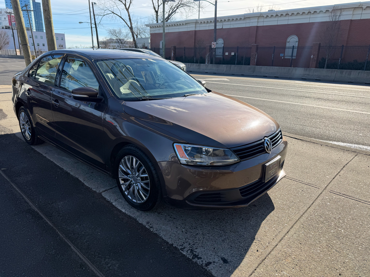2011 Volkswagen Jetta SE photo 4