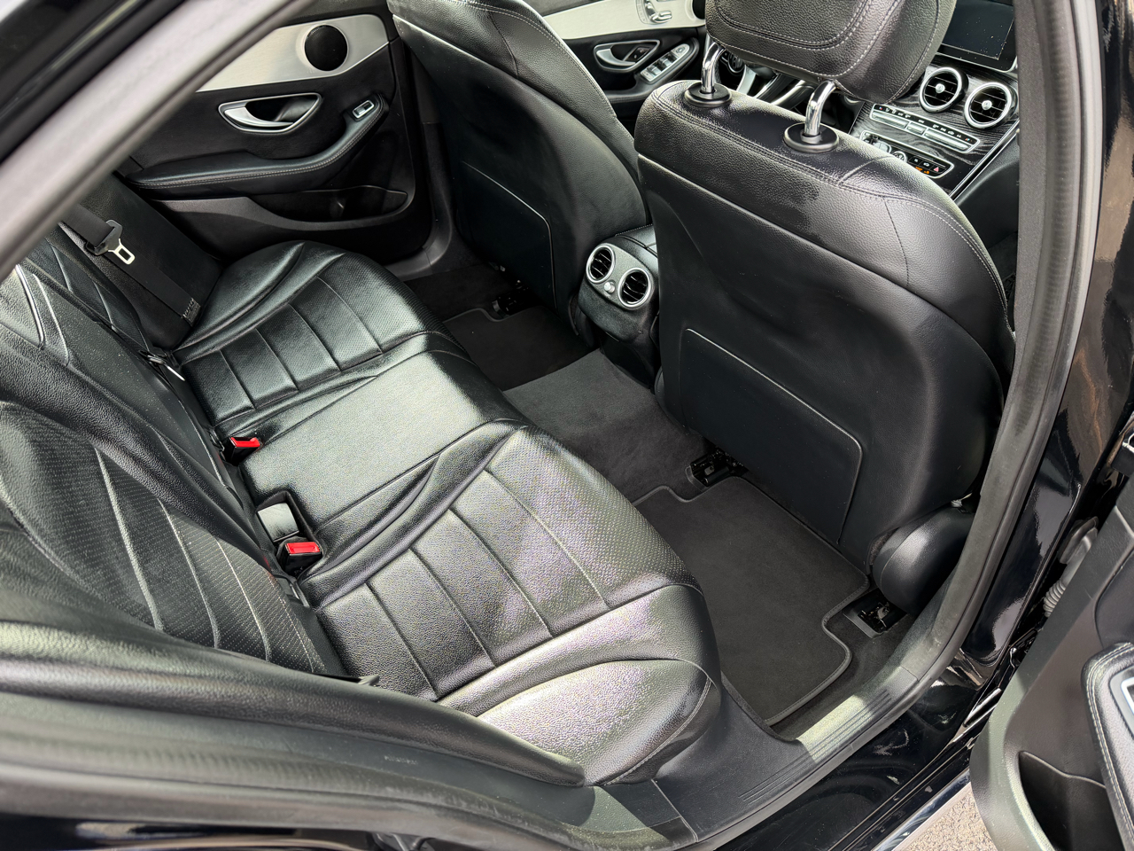 Mercedes-Benz C-Class C300 4MATIC Sedan 2018