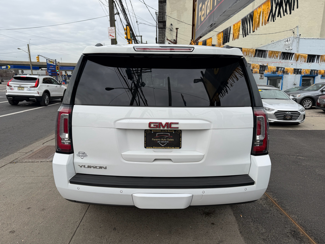 GMC Yukon SLE 4WD 2017