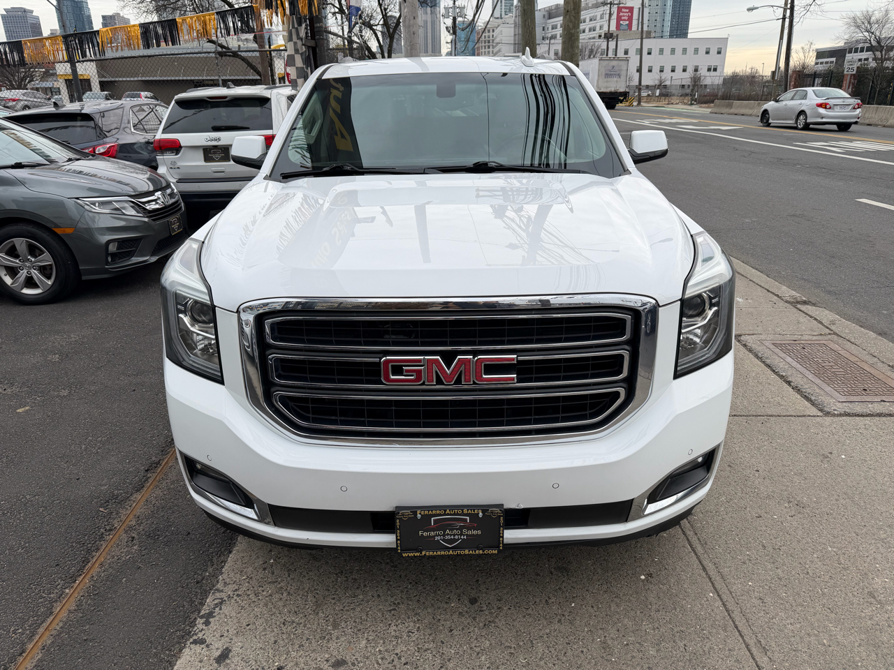 GMC Yukon SLE 4WD 2017