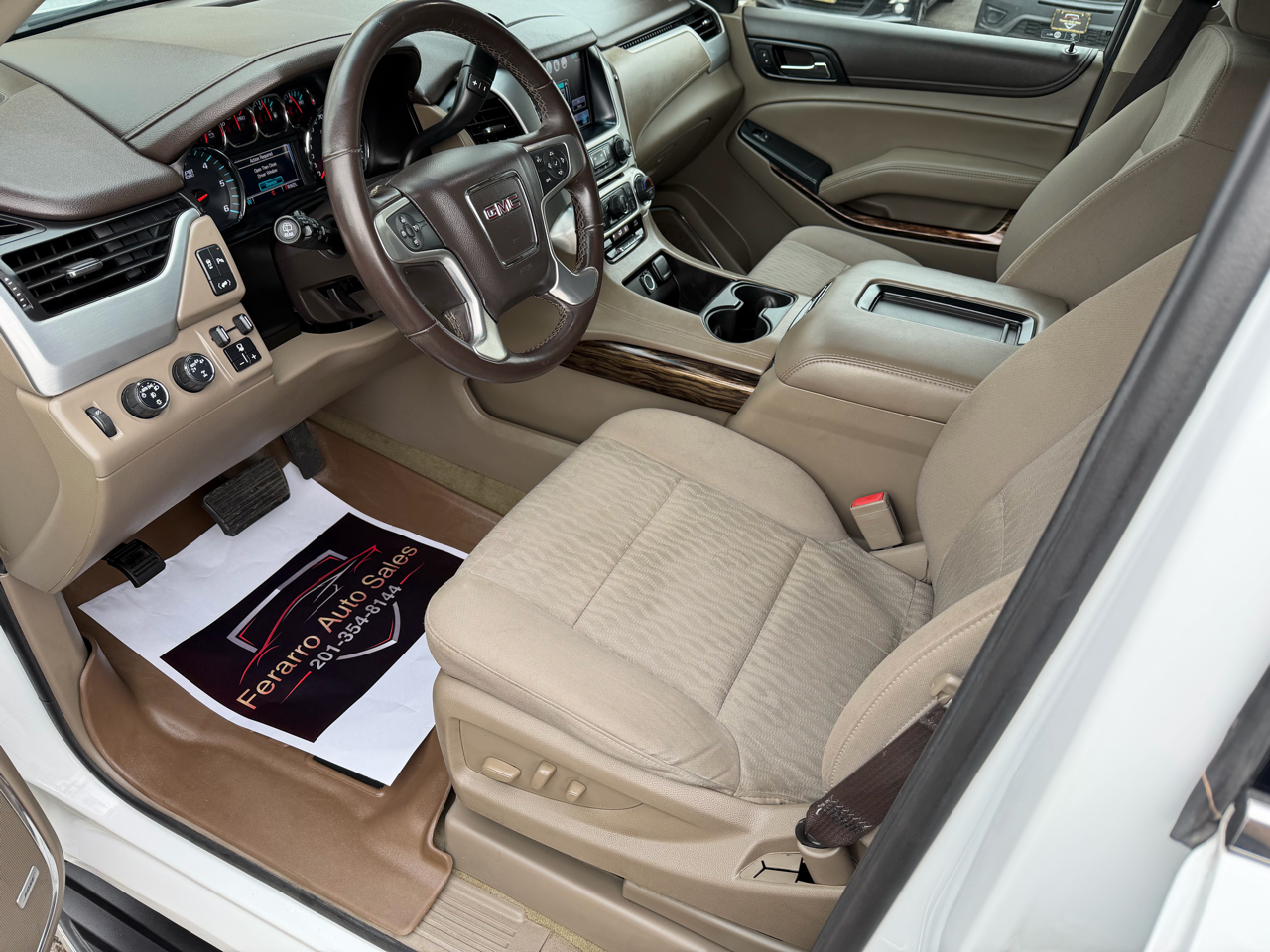 GMC Yukon SLE 4WD 2017