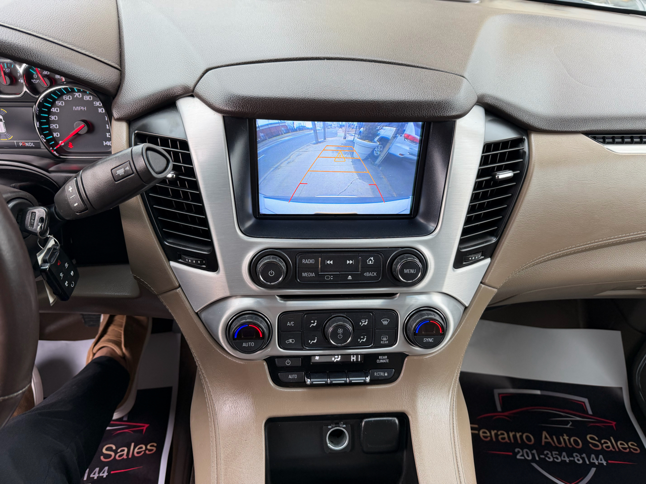 GMC Yukon SLE 4WD 2017