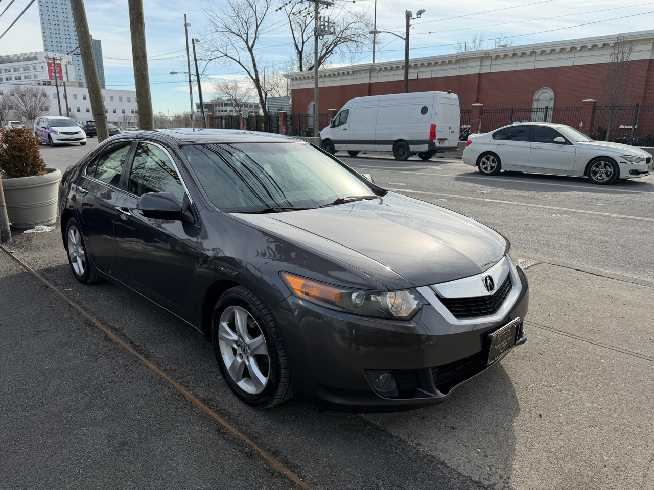 Acura TSX 5-Speed AT with Tech Package 2009