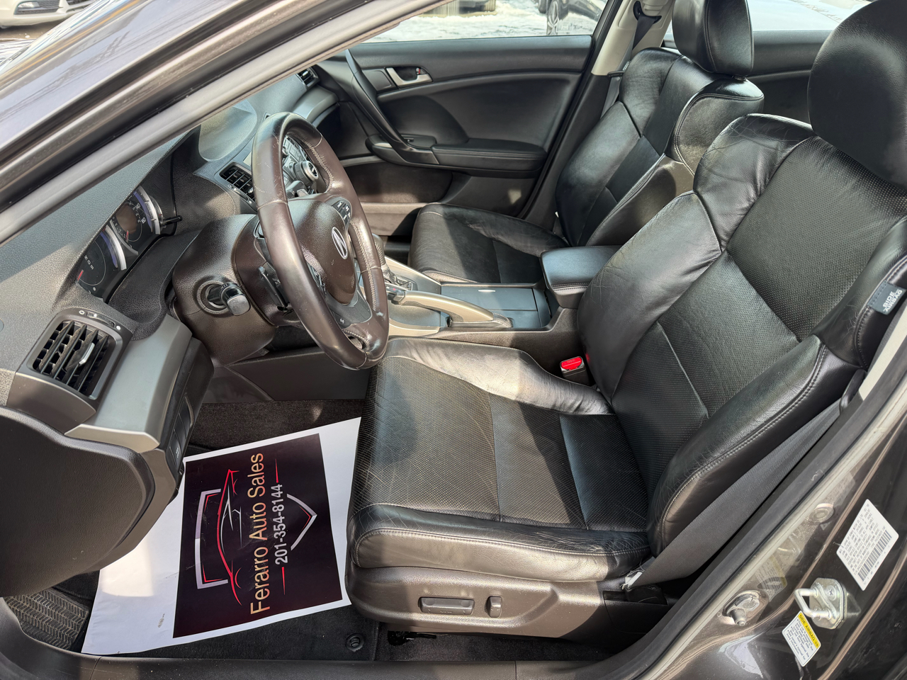 Acura TSX 5-Speed AT with Tech Package 2009