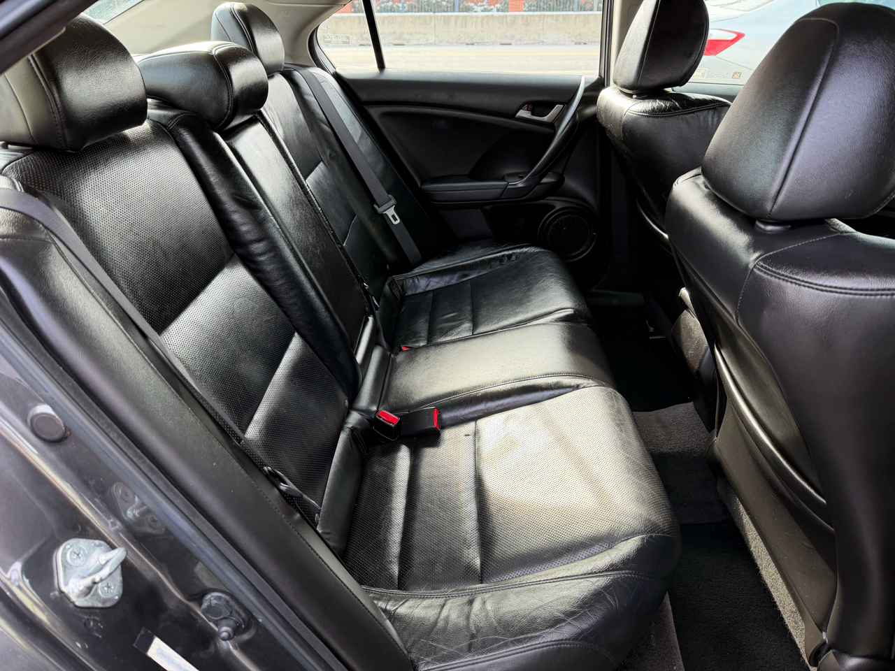 Acura TSX 5-Speed AT with Tech Package 2009