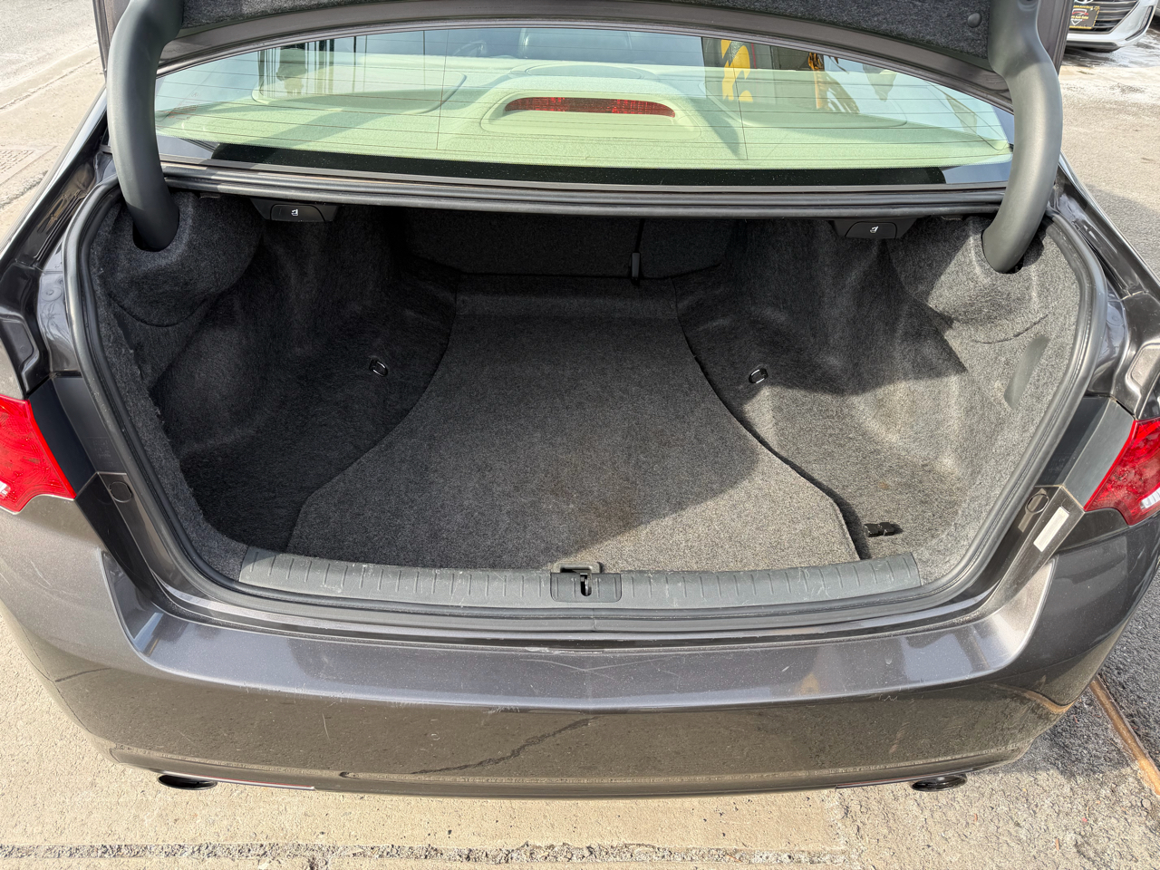 Acura TSX 5-Speed AT with Tech Package 2009