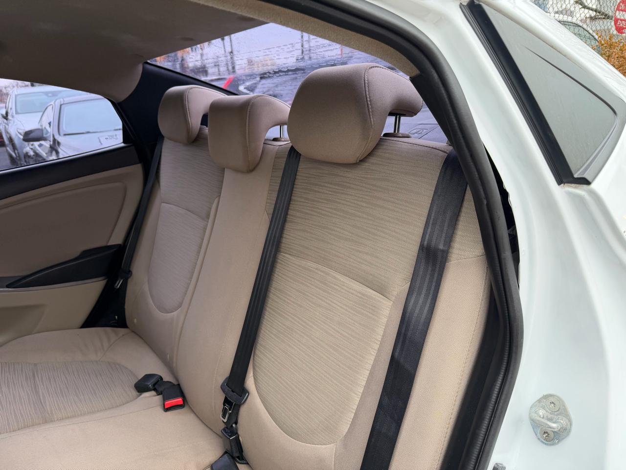 Hyundai Accent SE 4-Door 6A 2016