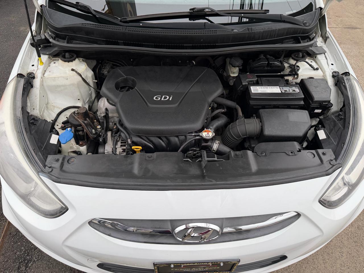 Hyundai Accent SE 4-Door 6A 2016