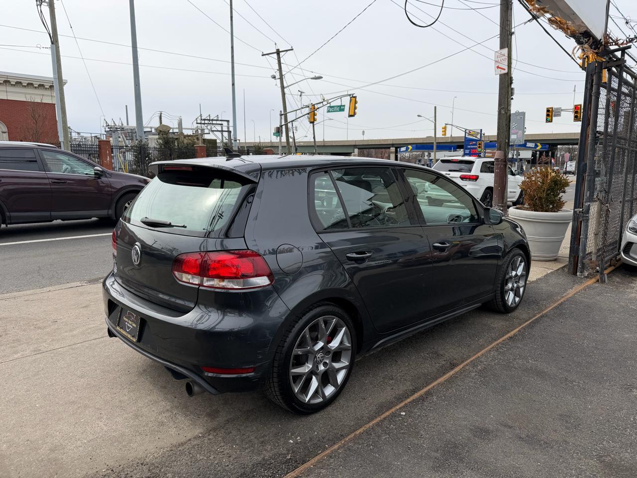 Volkswagen GTI 4-door 2013