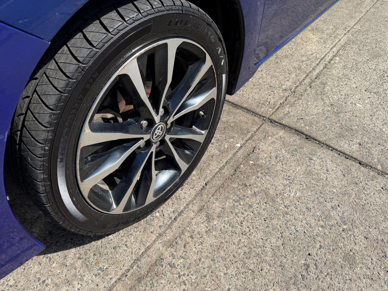 Toyota Corolla XSE 4D Sedan 2017