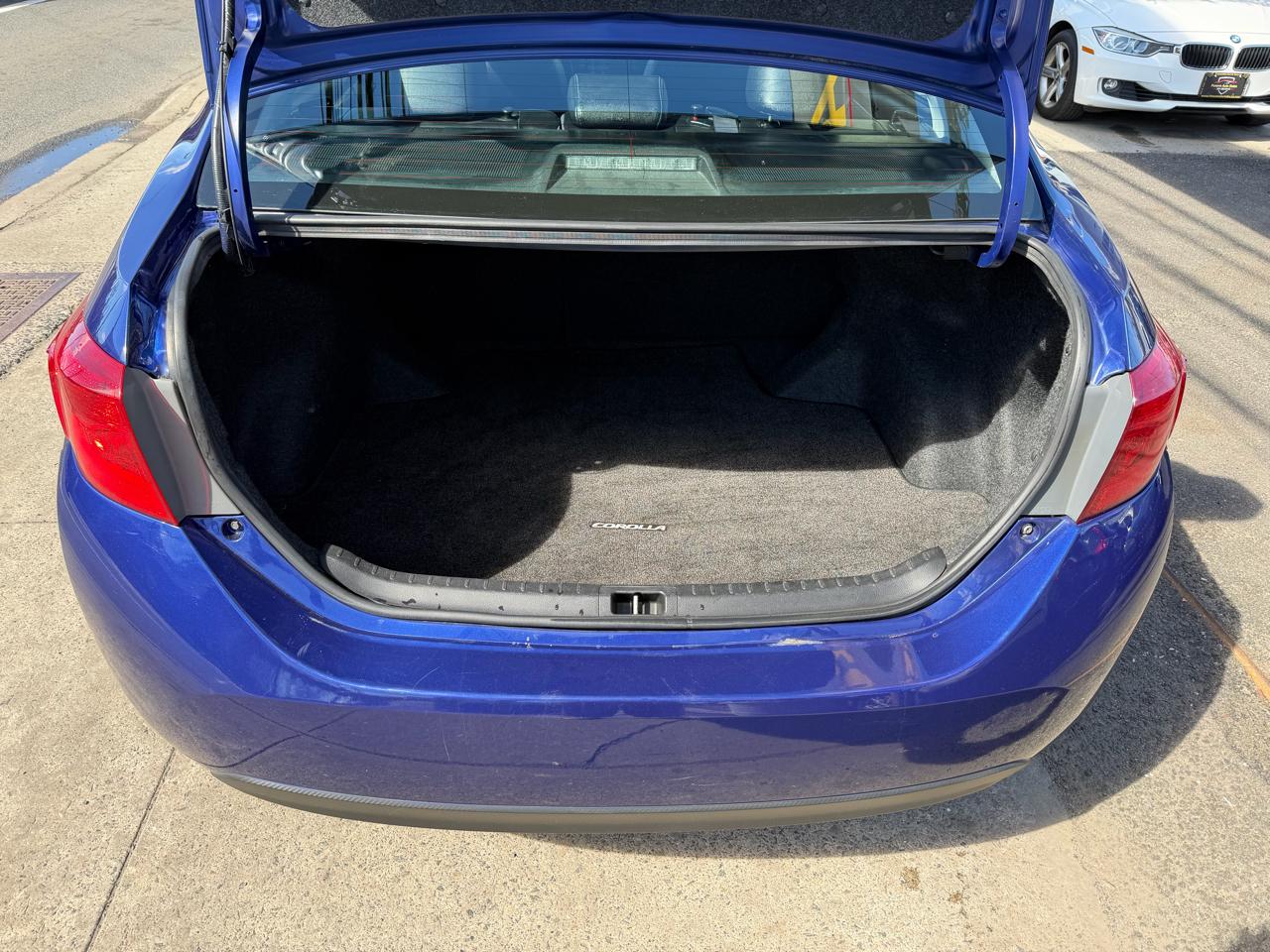 Toyota Corolla XSE 4D Sedan 2017