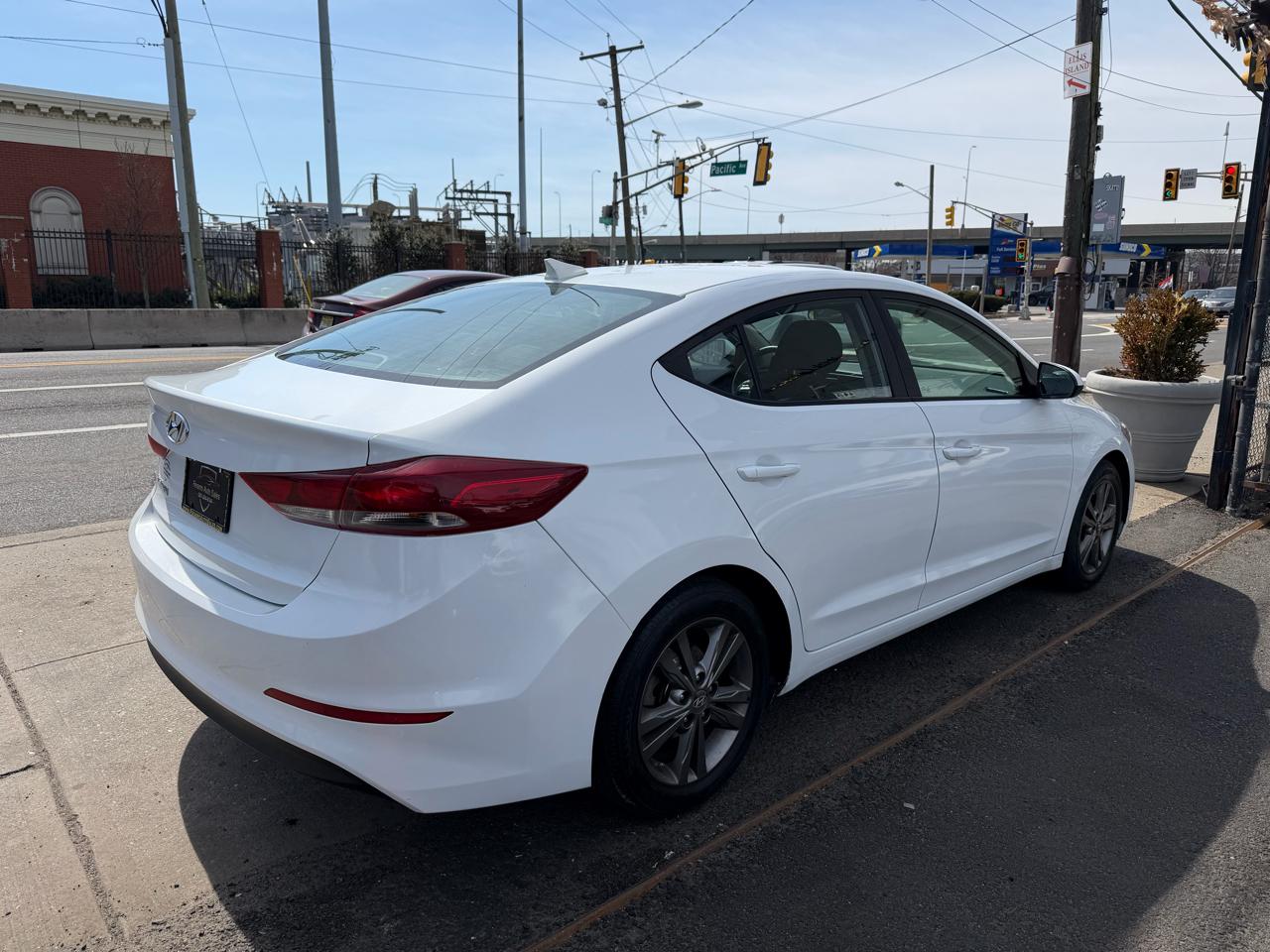 Hyundai Elantra Limited 2018