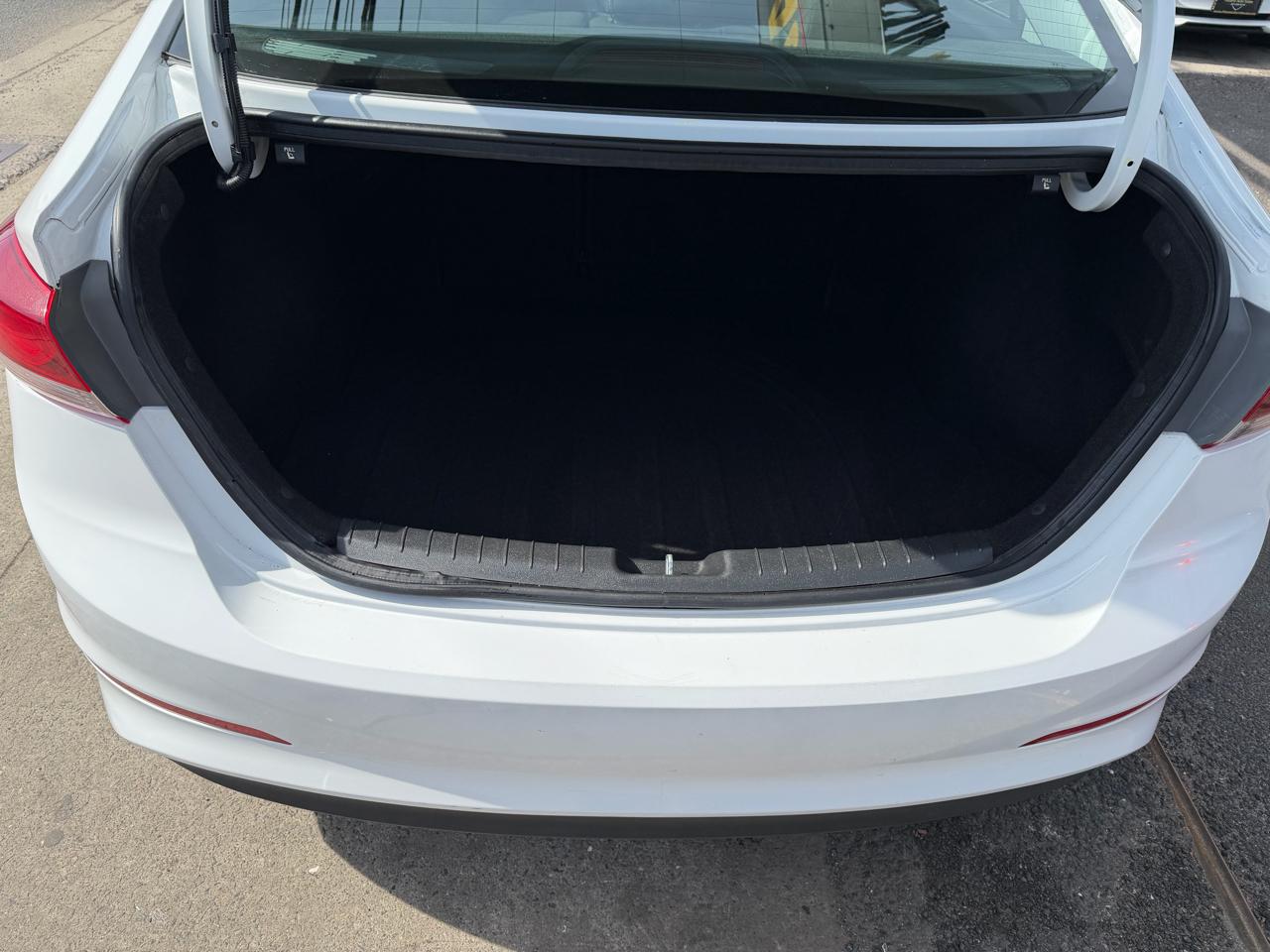 Hyundai Elantra Limited 2018