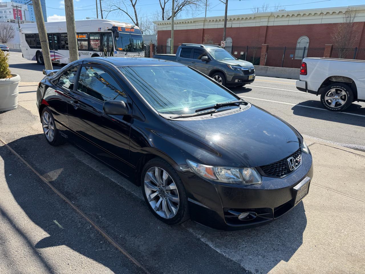 Honda Civic Si Coupe 6-Speed MT 2009