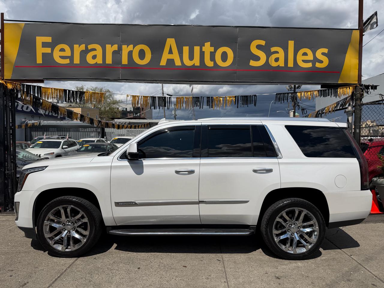 Cadillac Escalade Luxury 4WD 2016