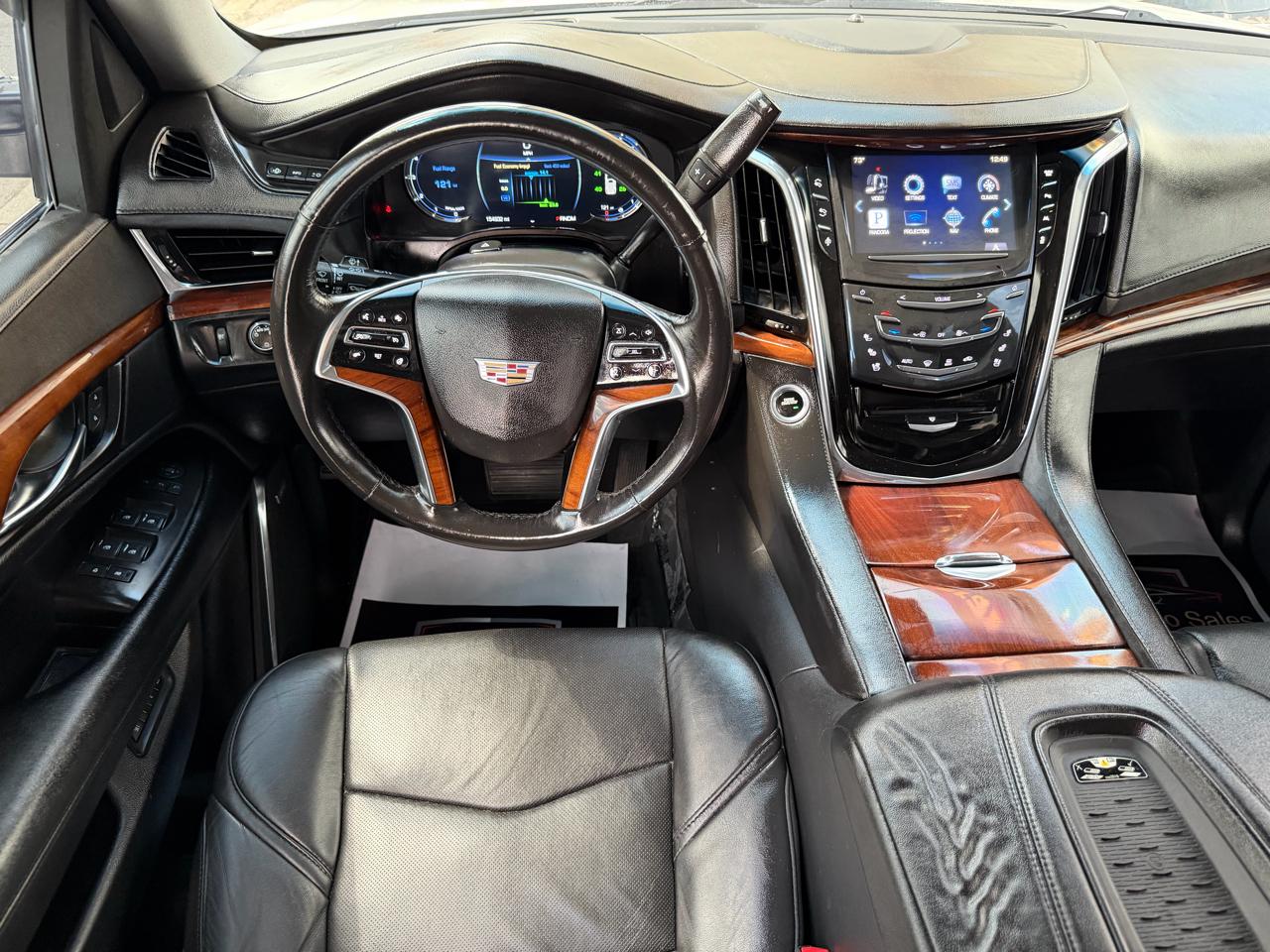 Cadillac Escalade Luxury 4WD 2016