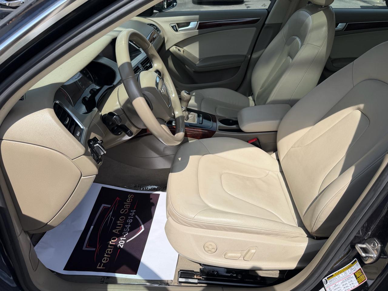 Audi A4 2.0T Premium Sedan quattro Manual 2012