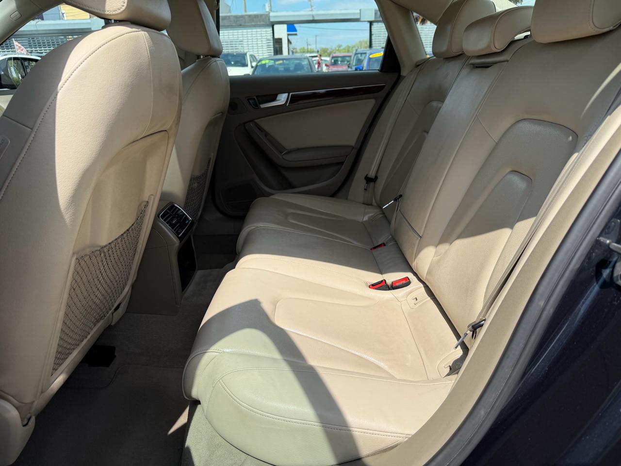 Audi A4 2.0T Premium Sedan quattro Manual 2012