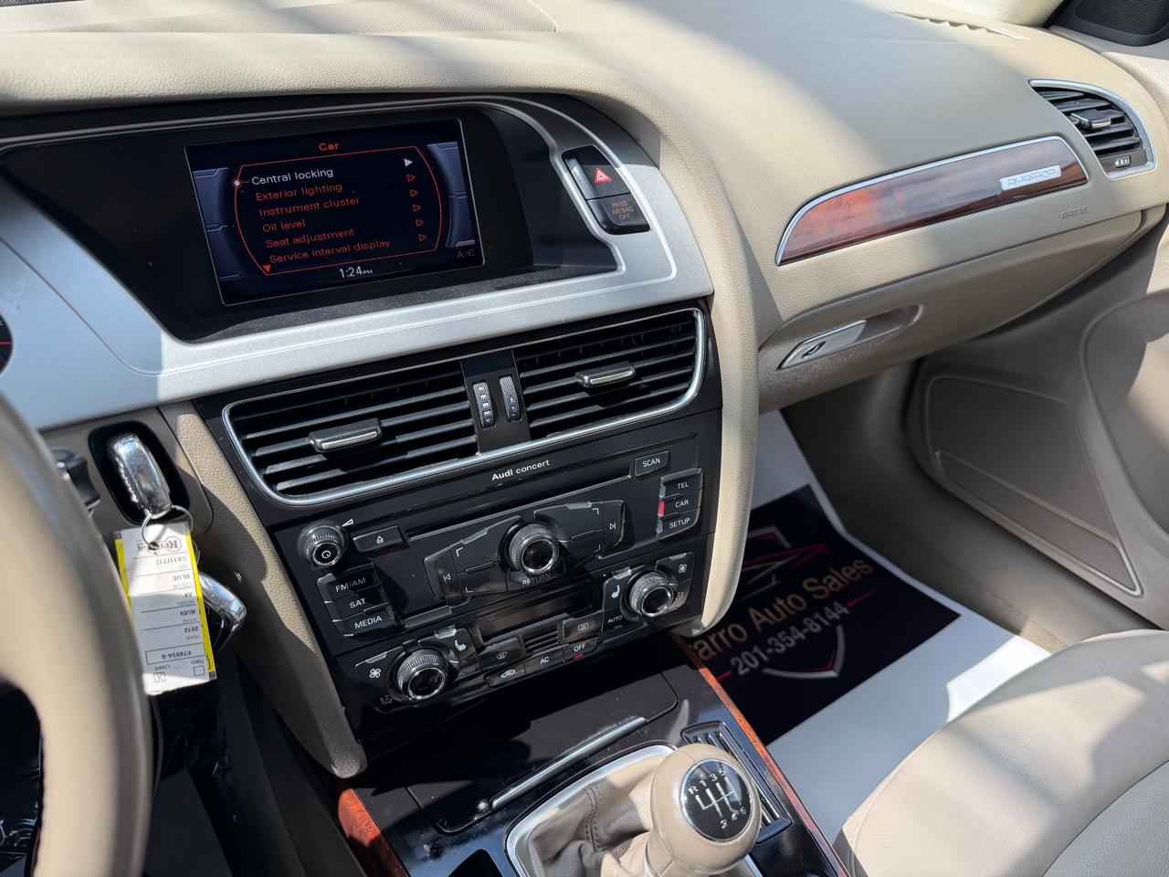 Audi A4 2.0T Premium Sedan quattro Manual 2012