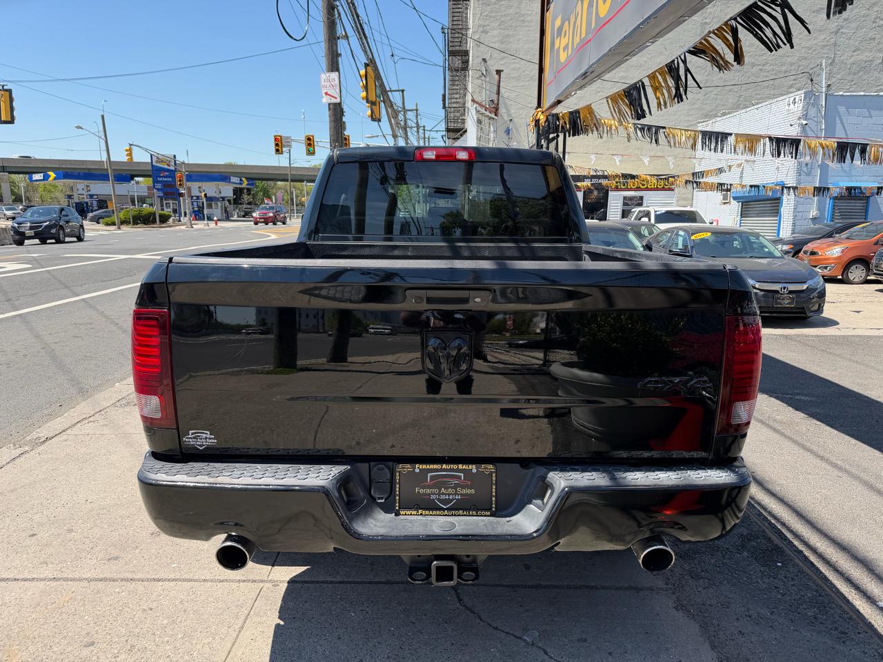 RAM 1500 Tradesman Quad Cab 4WD 2014
