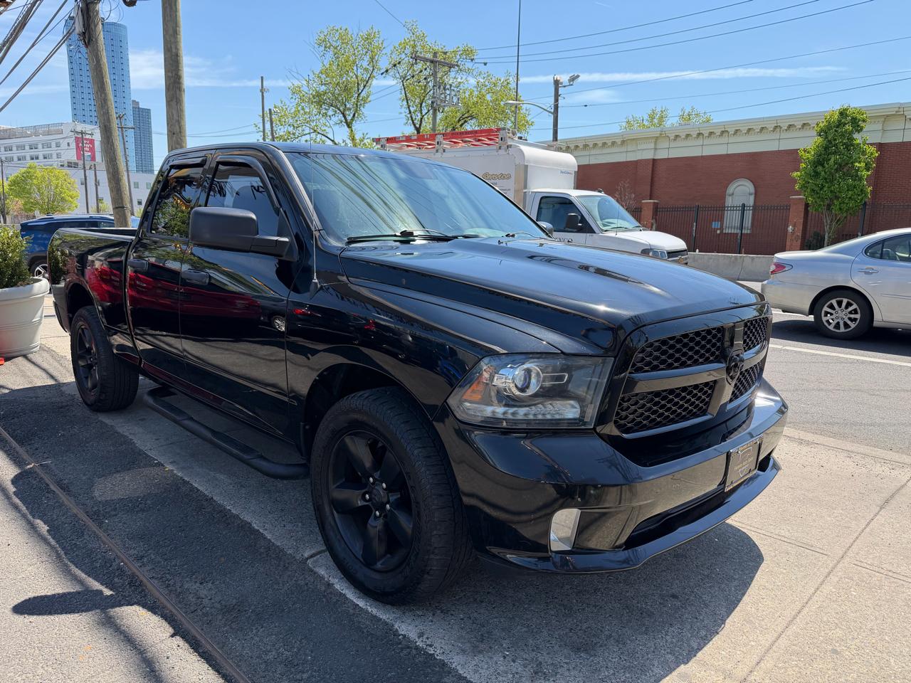 RAM 1500 Tradesman Quad Cab 4WD 2014