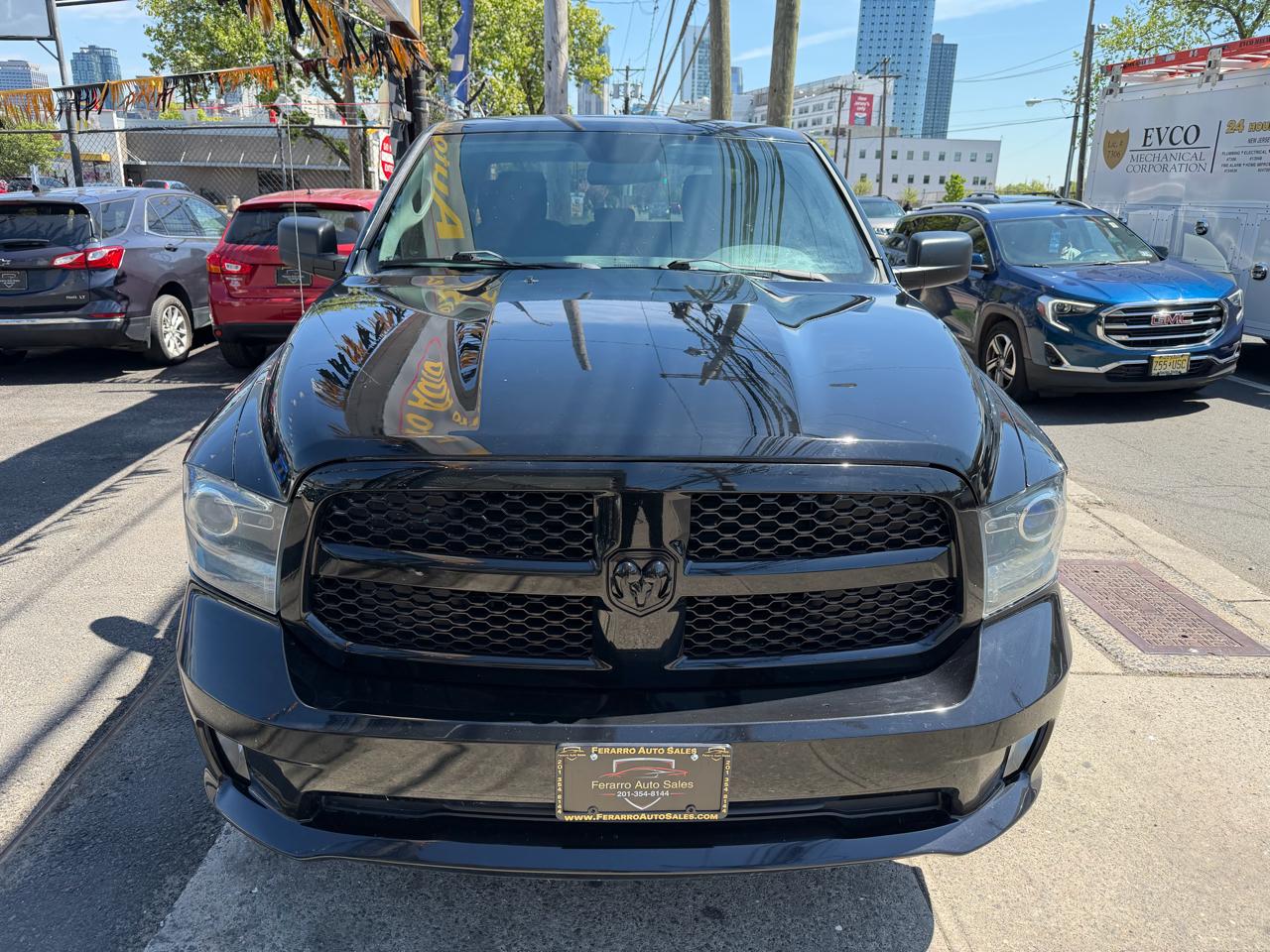 RAM 1500 Tradesman Quad Cab 4WD 2014