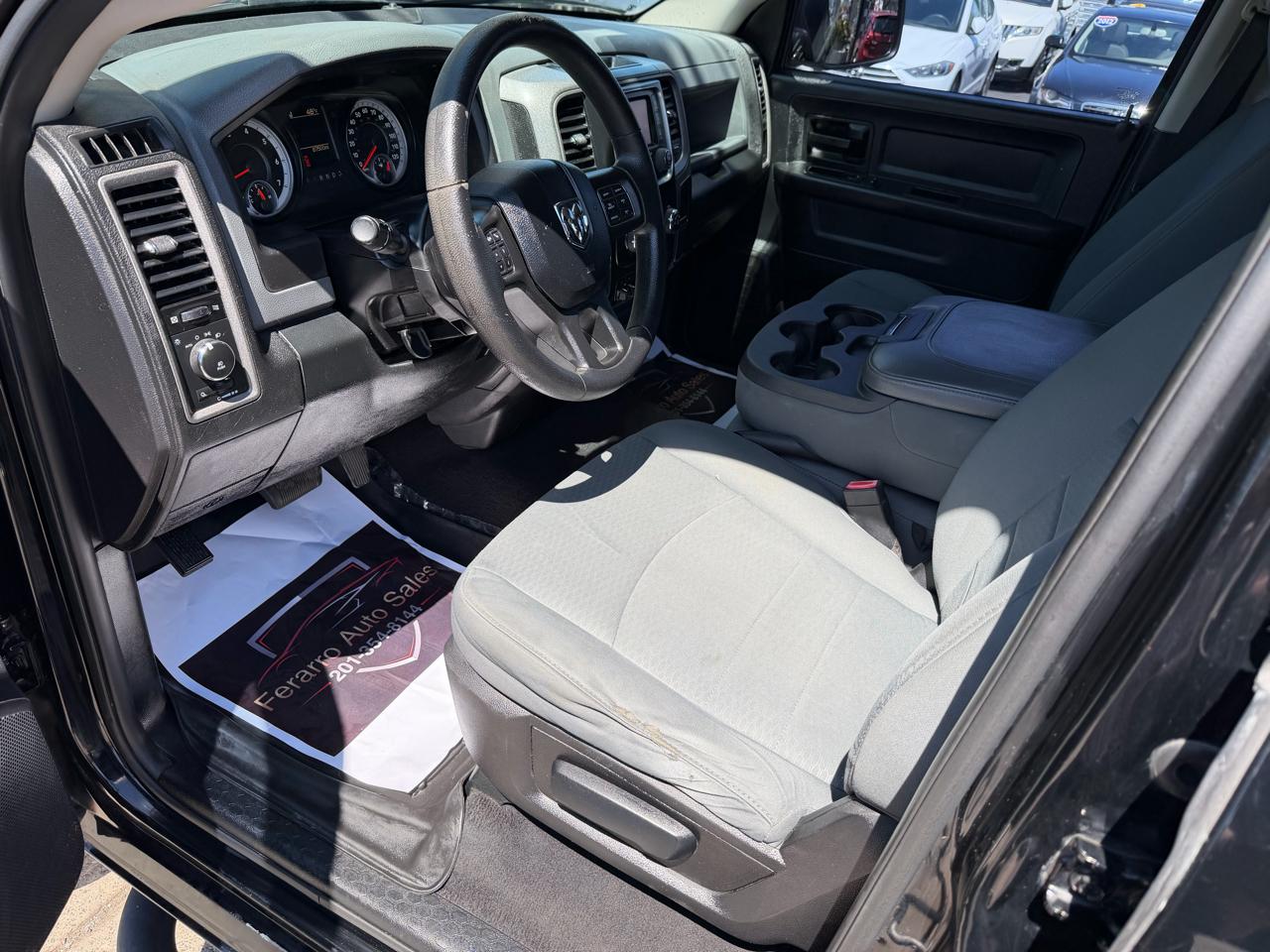 RAM 1500 Tradesman Quad Cab 4WD 2014