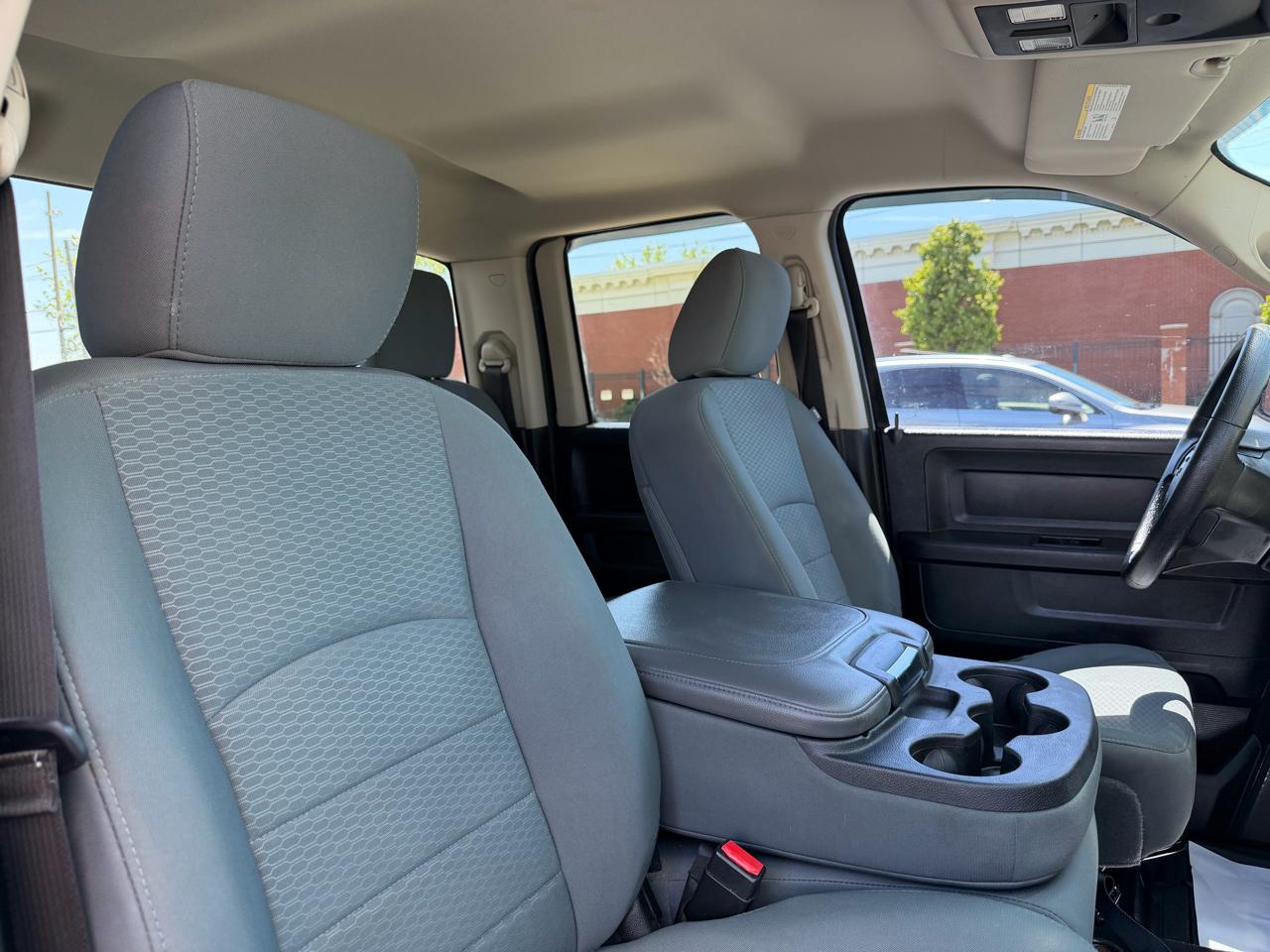 RAM 1500 Tradesman Quad Cab 4WD 2014