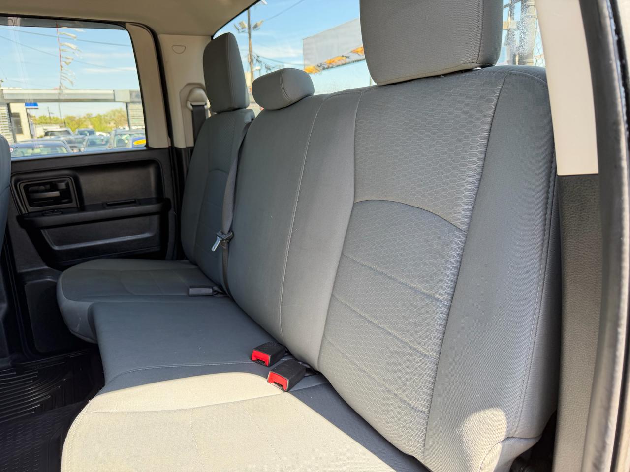 RAM 1500 Tradesman Quad Cab 4WD 2014