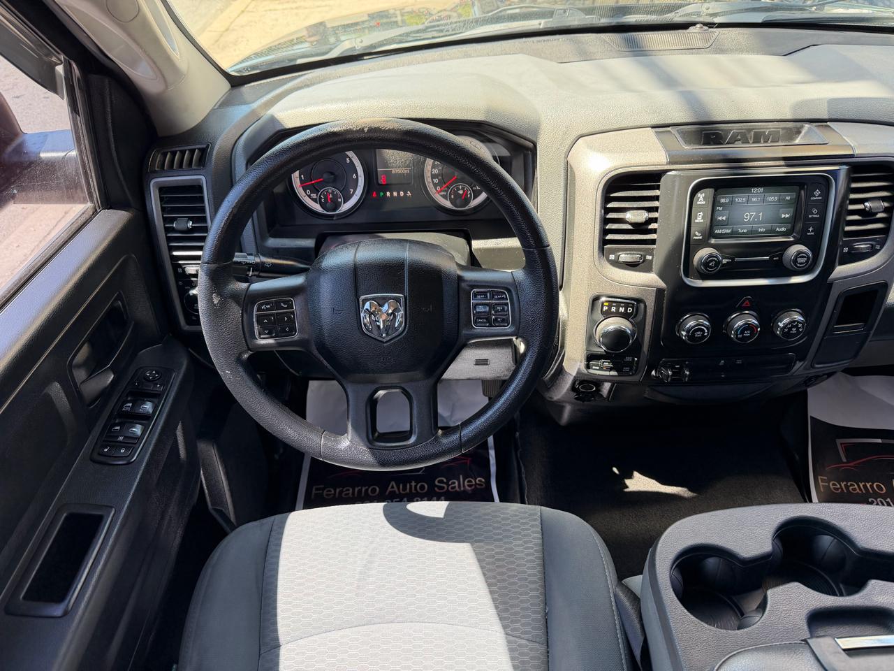 RAM 1500 Tradesman Quad Cab 4WD 2014