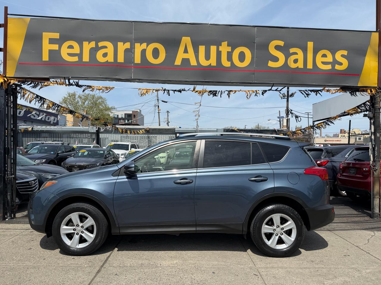 Toyota RAV4 XLE AWD 2014