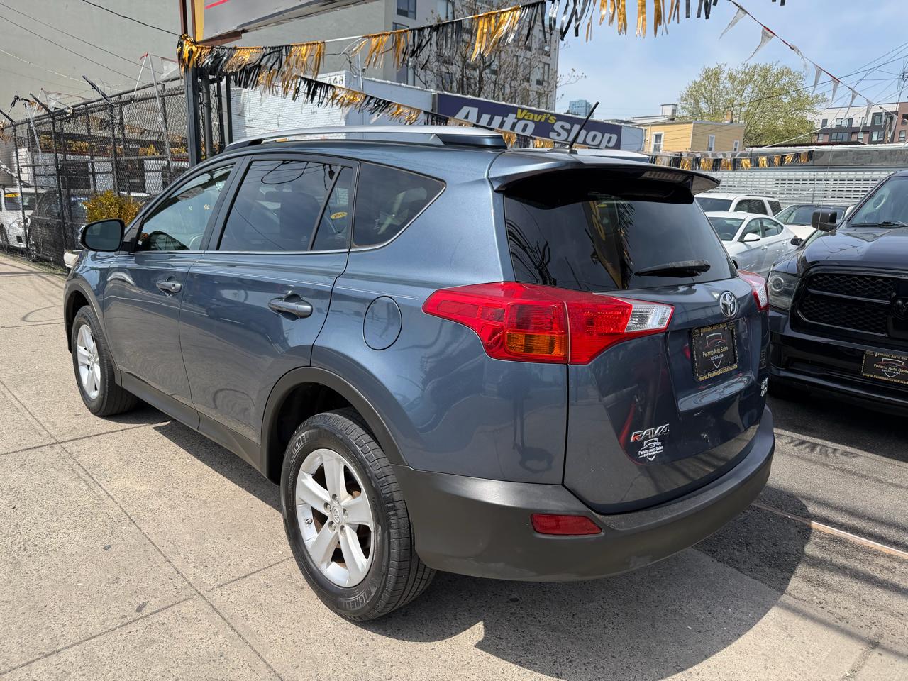 Toyota RAV4 XLE AWD 2014