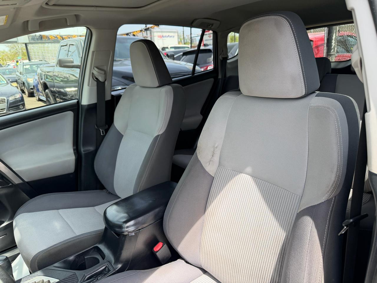 Toyota RAV4 XLE AWD 2014